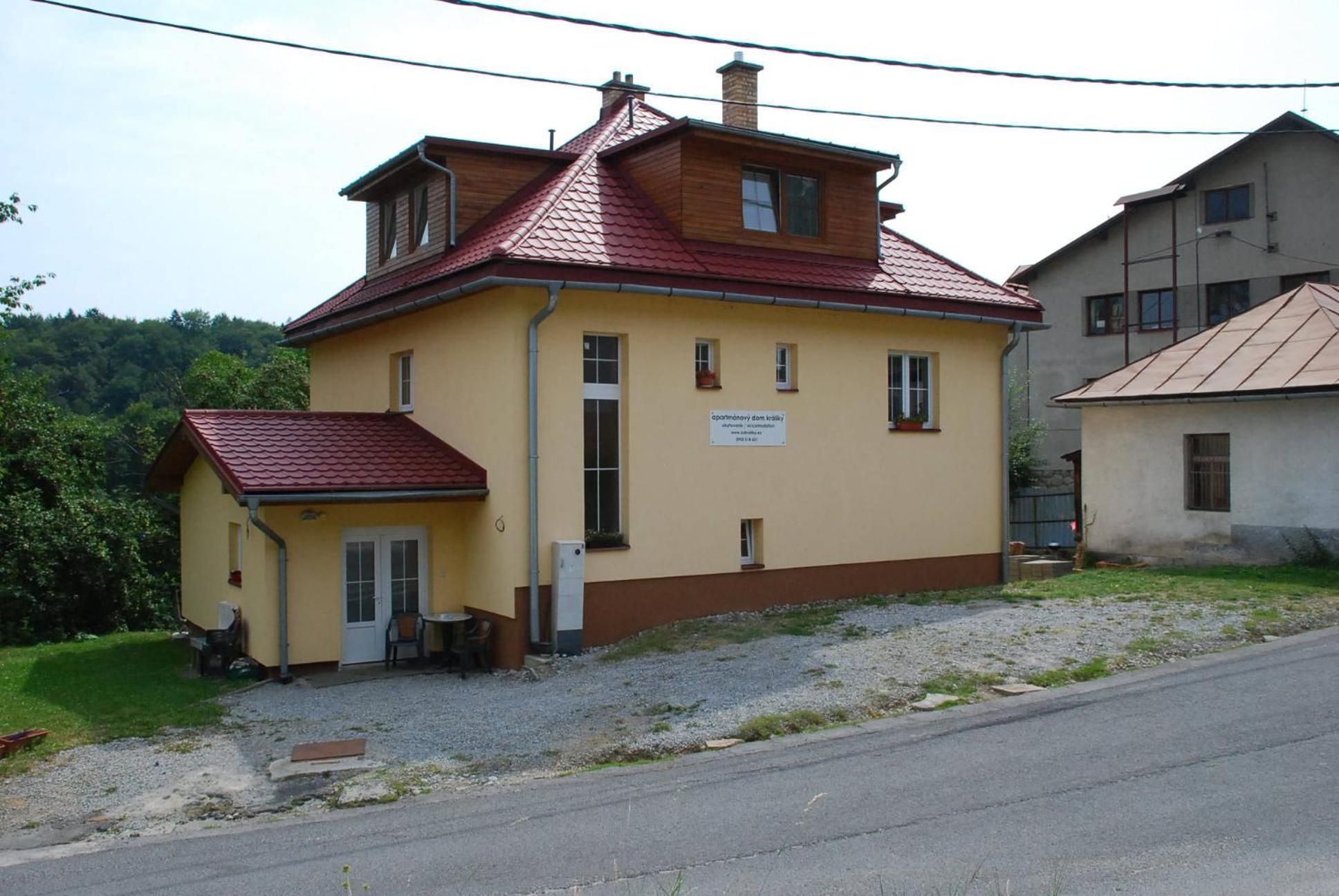 Apartmanovy Dom Králiky 외부 사진